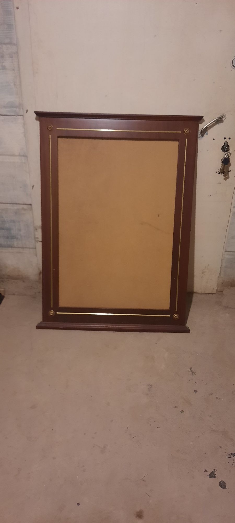 Продаётся одинарный спальний кровать 2 штуки