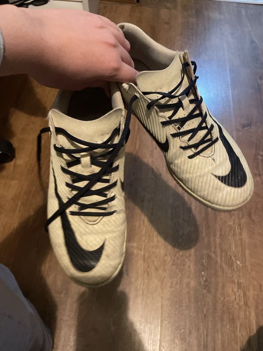 Papuci de fotbal nike