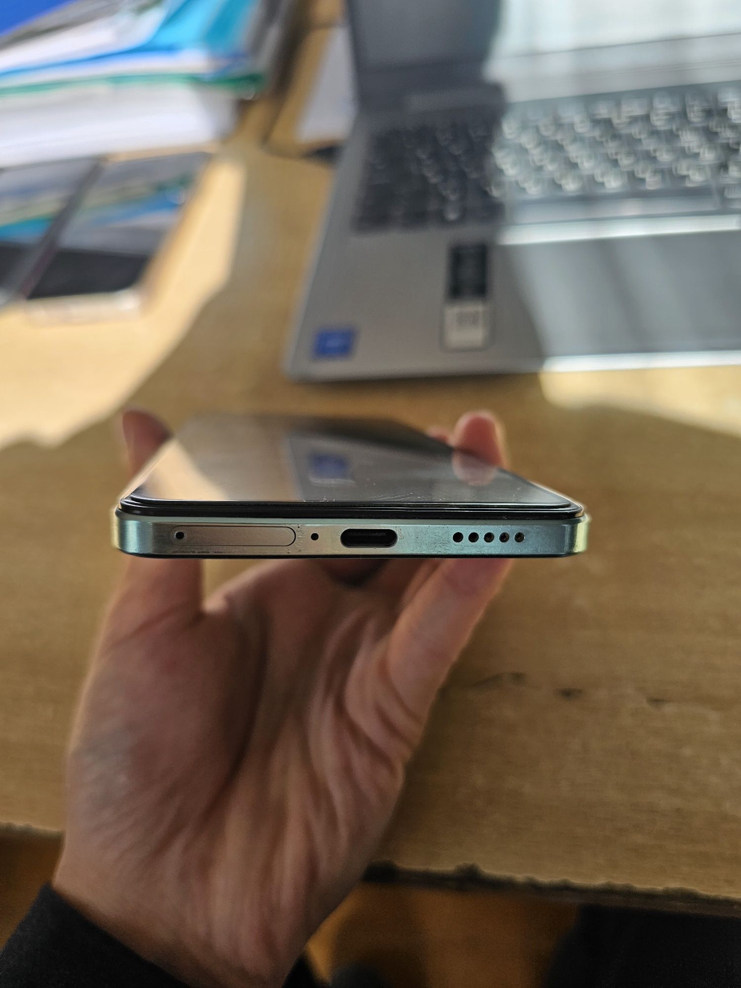 Vivo V27e 8/256 GB