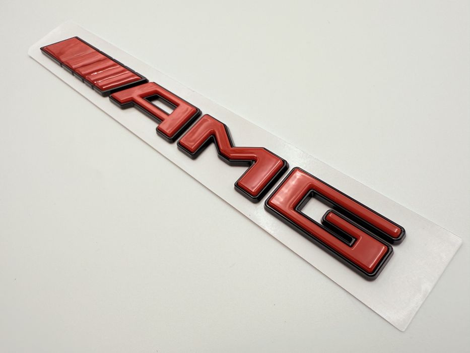 Emblema Mercedes AMG Bicolor soate rosu/negru