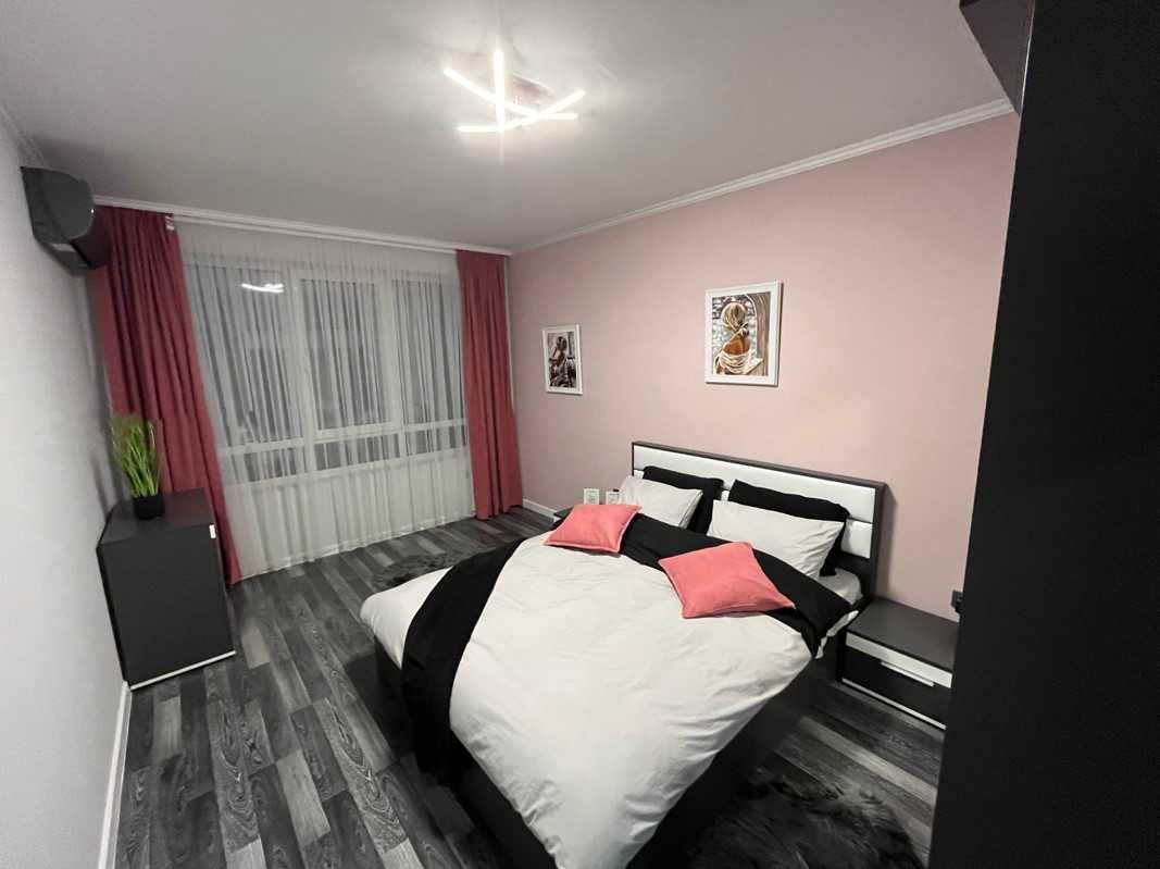 Дава се под наем Тристаен апартамент в София, Кръстова вада - 115 кв.м за 799 € - Снимка #3