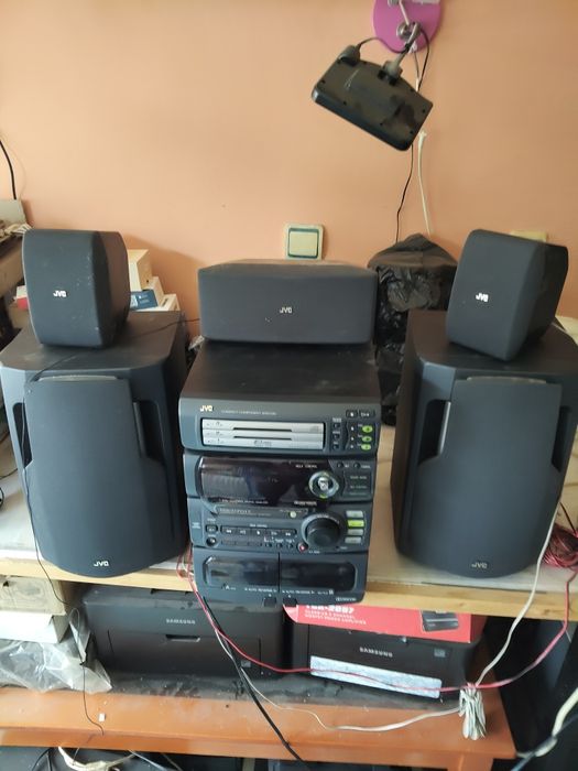 Стерео уредба JVC-D701T