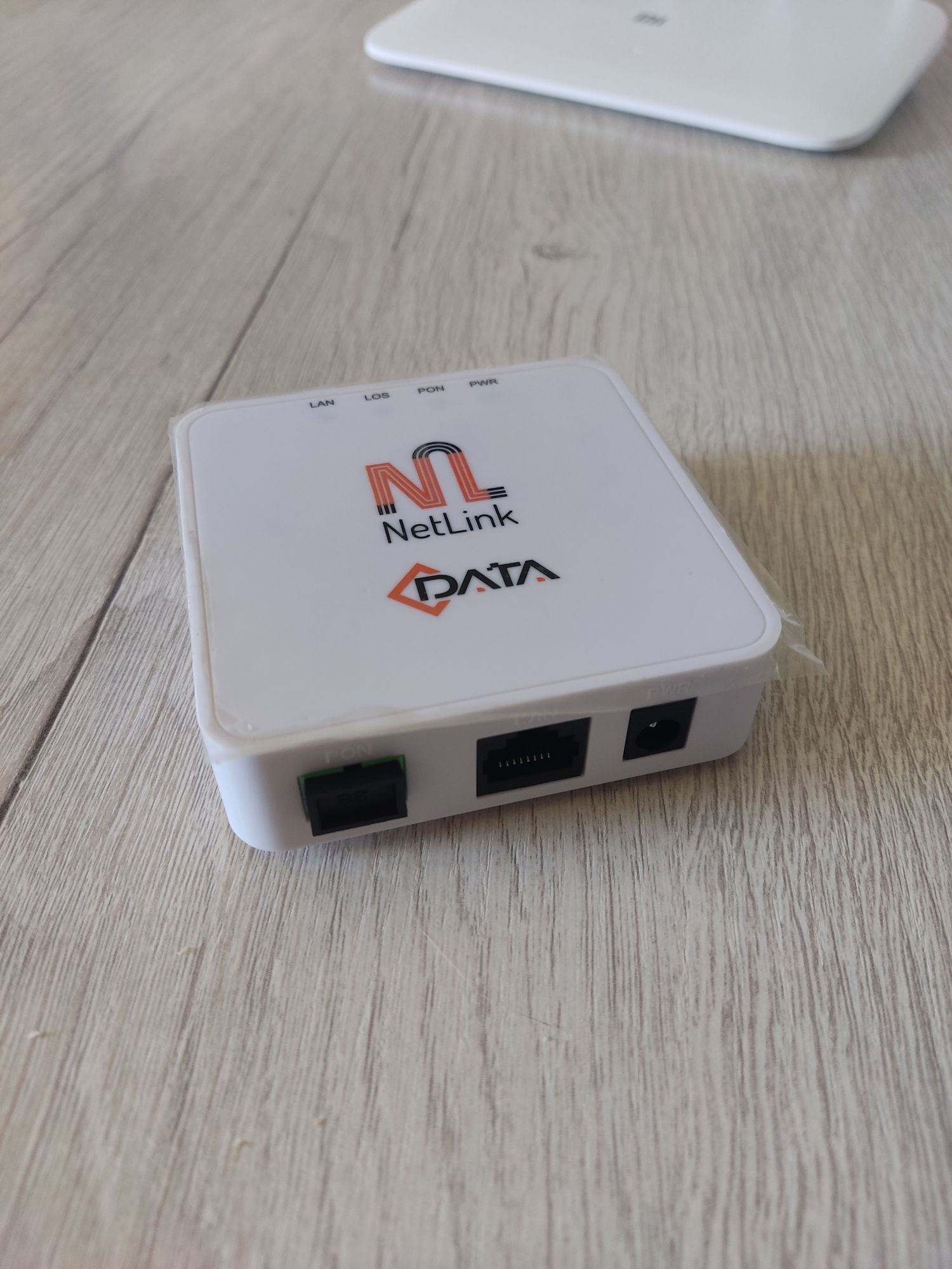 Оптический абонентский терминал C-DATA xPON ONT 1GE FD511G-X