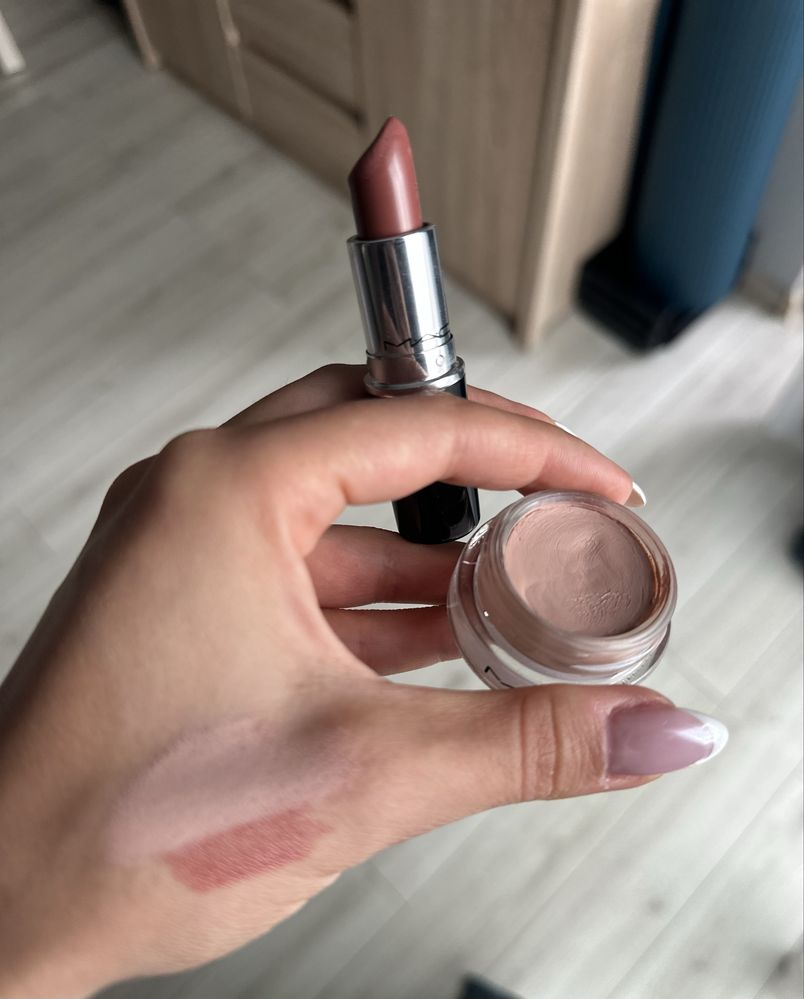 Козметика Mac - база, червило, дълготрайни сенки