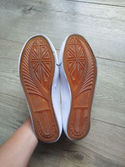 Кецове имитация на Converse