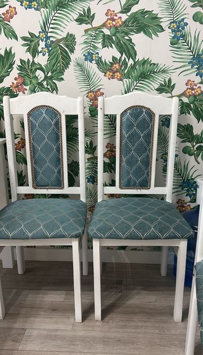 Продам стулья 4 штуки