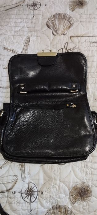 Маркова дамска чанта от естествена кожа