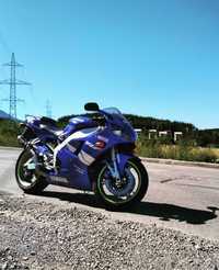 Yamaha yzf R1 2000g