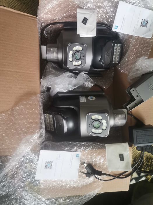 Camere de supraveghere profesionale cu microfon și card 32gb inclus.