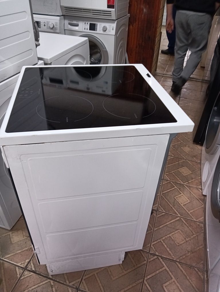 Свободно стояща печка с индукционни котлони VOSS  Electrolux Гаранция