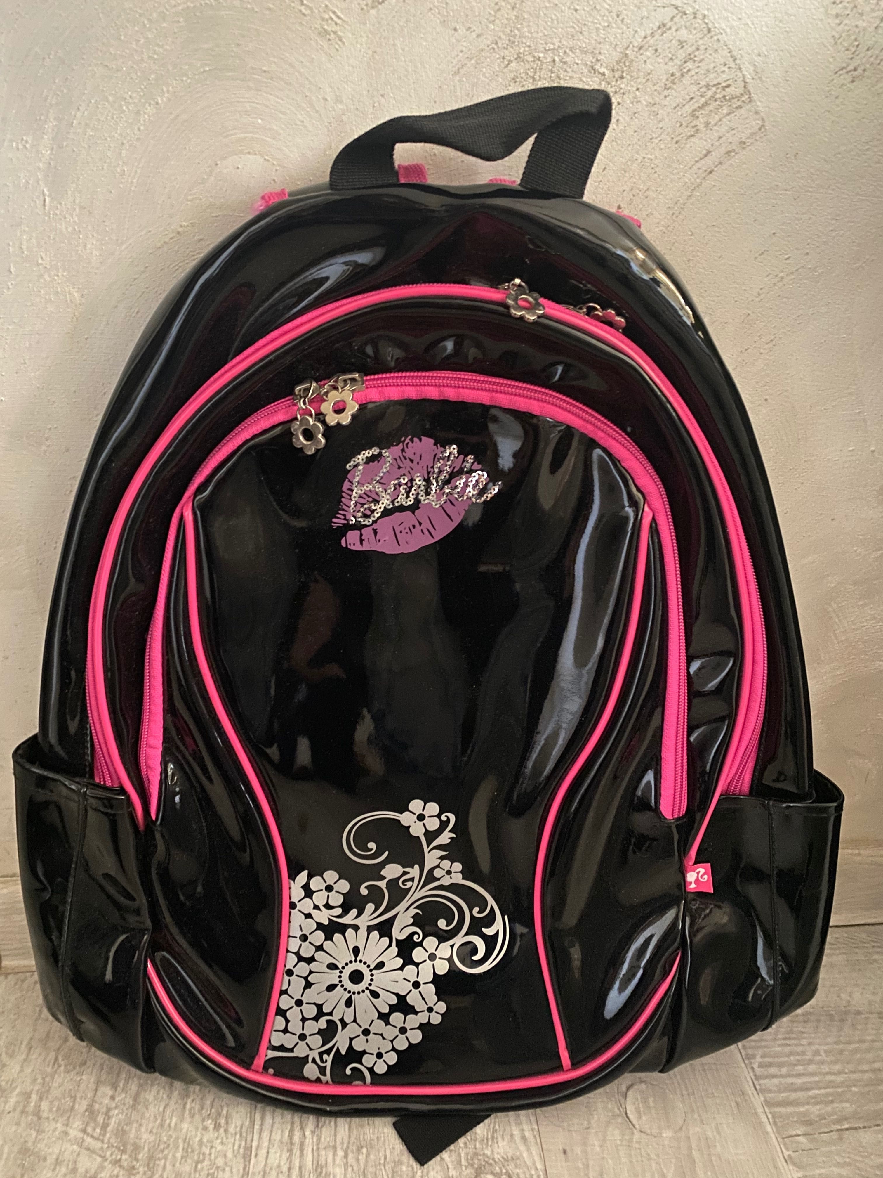 Vând rucsac Barbie