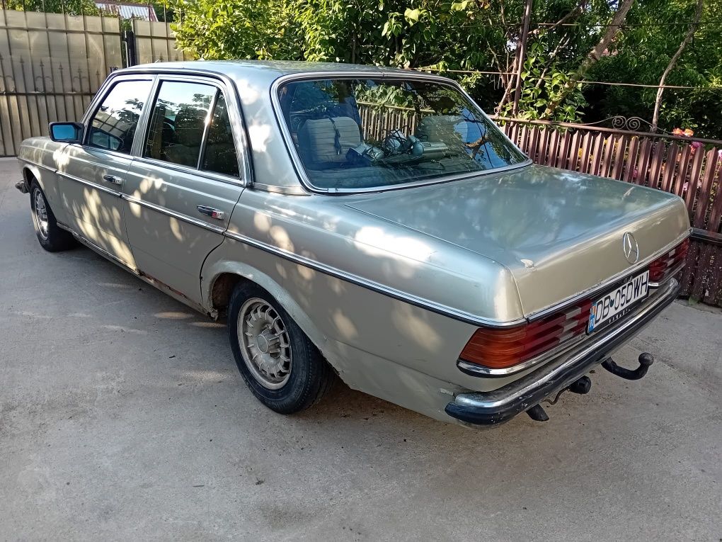 Mercedes w123 200 D