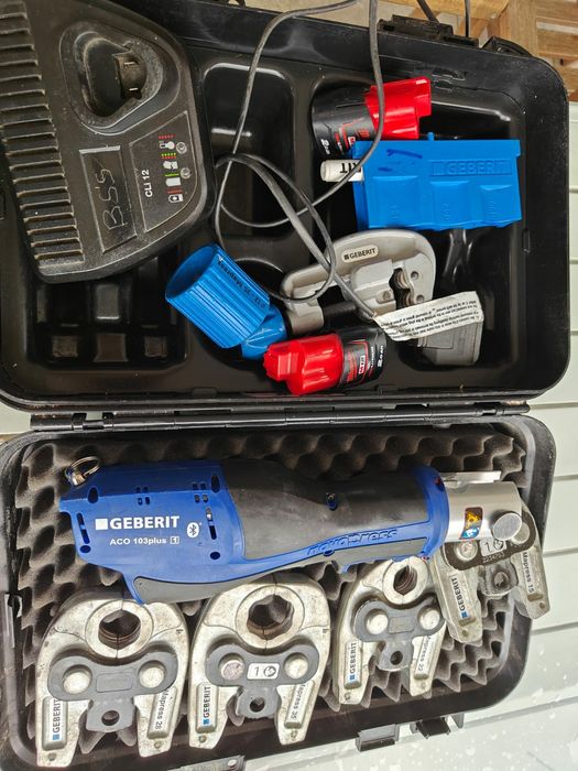 Geberit aco 103 plus 1 presa sertizare cu bacuri 15-22-28-35