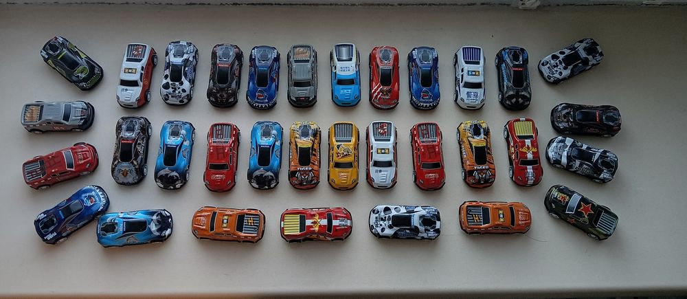 Инерционные железные машинки