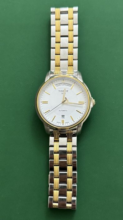 Часы Tissot Le Locle Automatic Day-Date.
