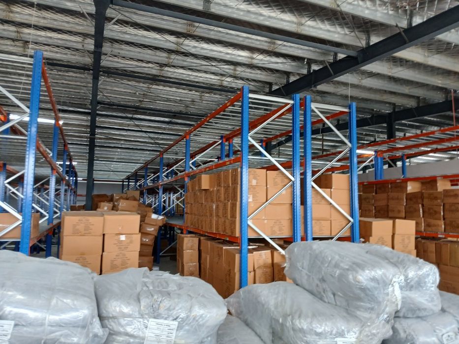 Rafturi metalice industriale