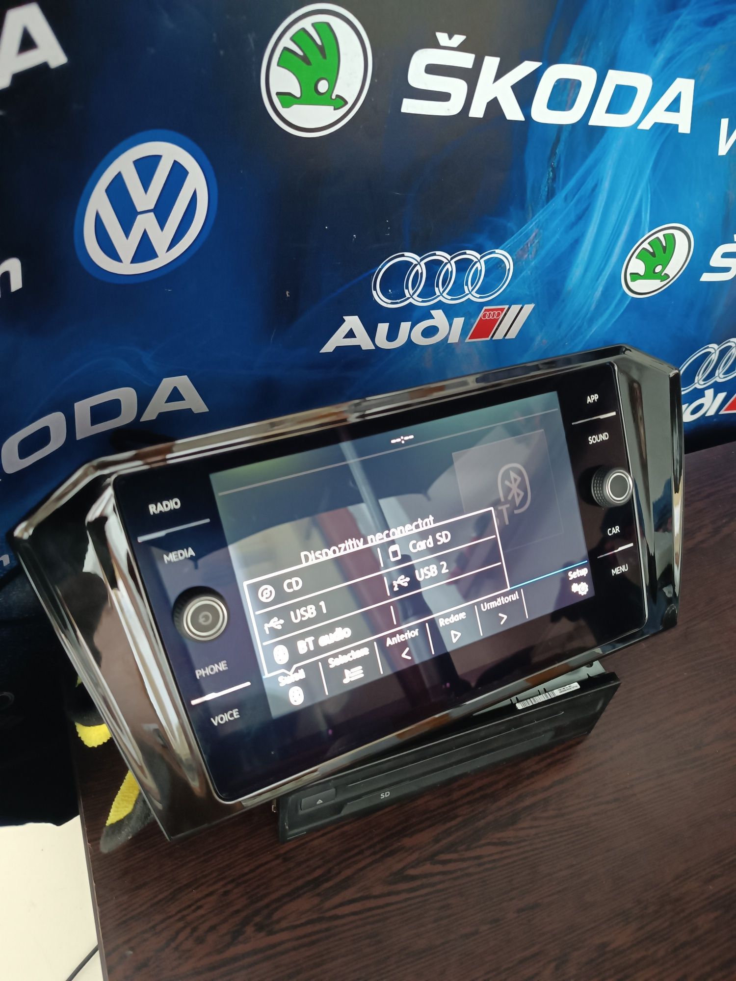 Vând display  Vw unitate Mib2 Standard Delphi Discovery Media
