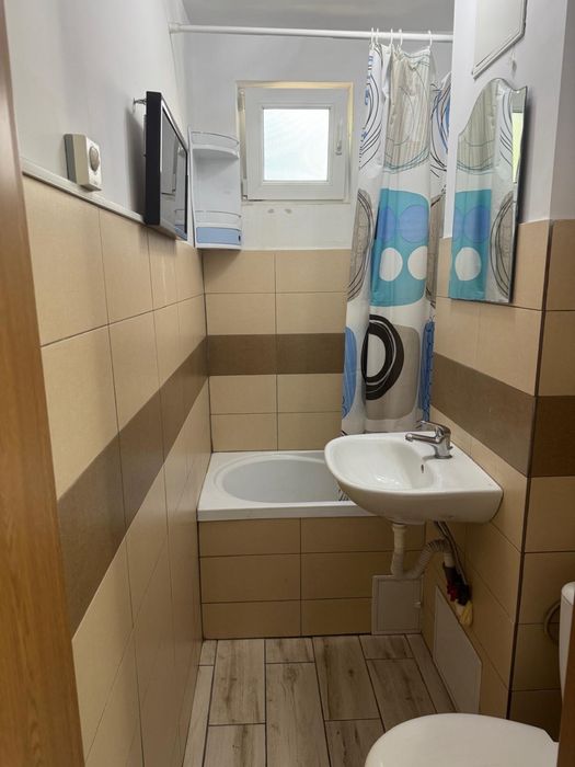 Apartament 2 camere semidecomandat