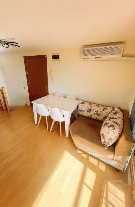 Четиристаен апартамент в района на м-т  Ален мак!