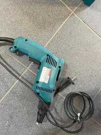 Masina de insurubat electrica Makita 6821