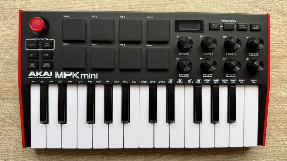 Vand Akai MPK Mini