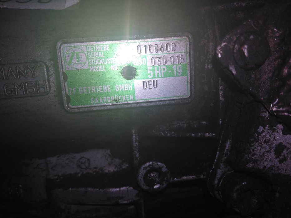 Каропка автомат б/у на Audi  A6 C5