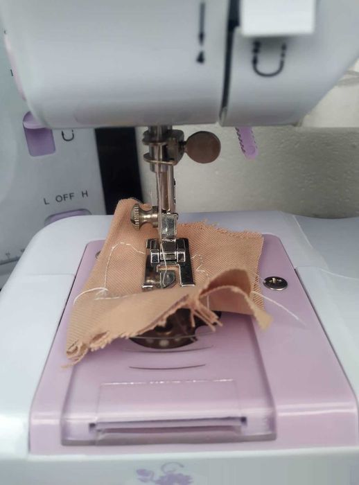 Домашна Шевна машина First Austria 12 програмuи нова