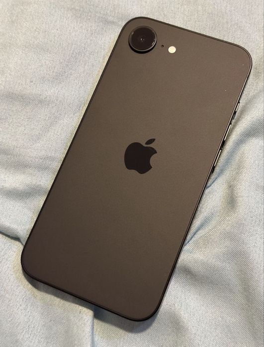 Iphon 16 e de vanzare.