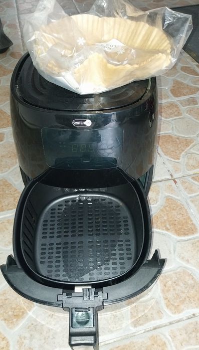 Air  fryer în stare perfectă