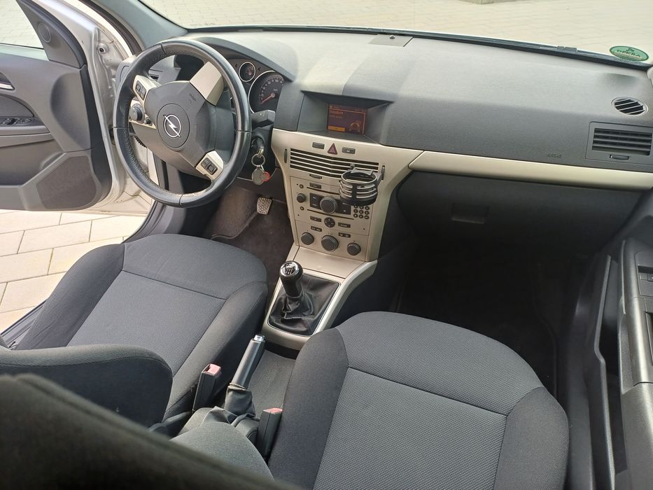 Se vinde Opel Astra H Motor 1.7 diesel An 2008 un singur proprietar