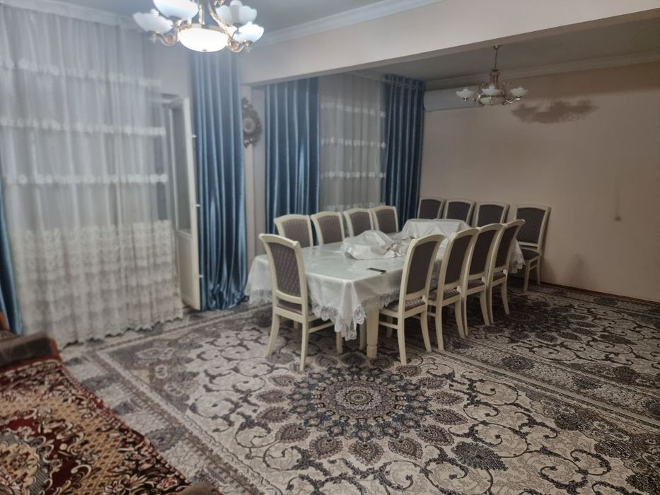 Яшнабад 5комнатная квартира продаётся!