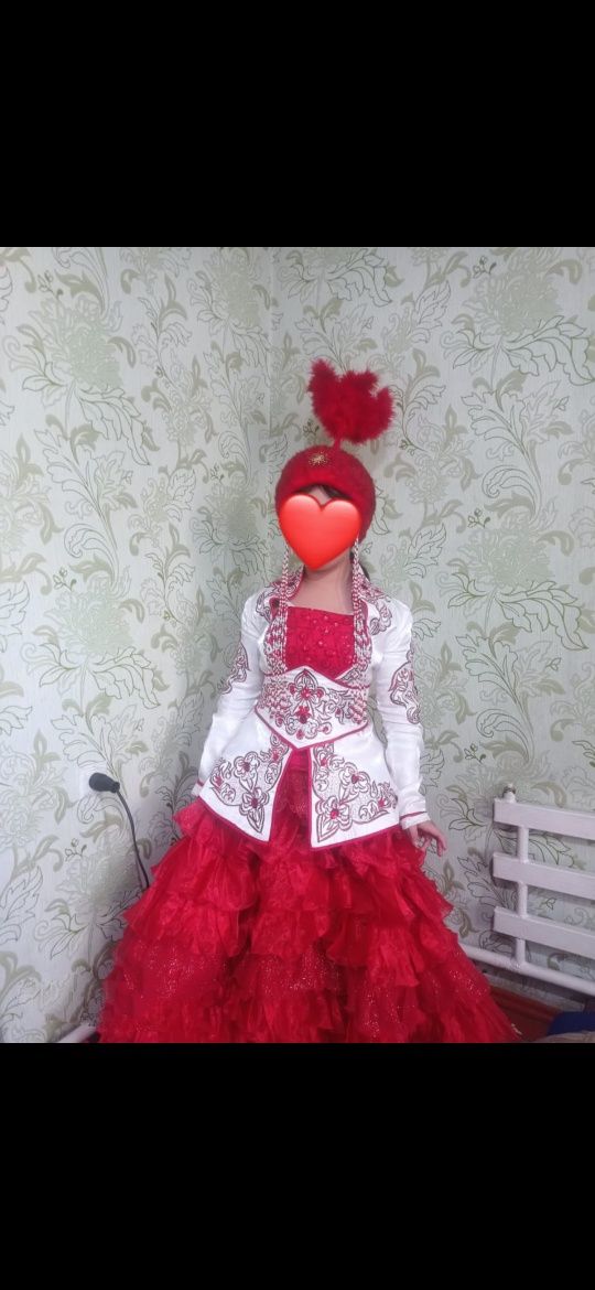 Қазақша қызыл көйлек
