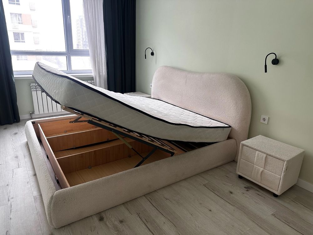 Продам Кровать Двуспальную