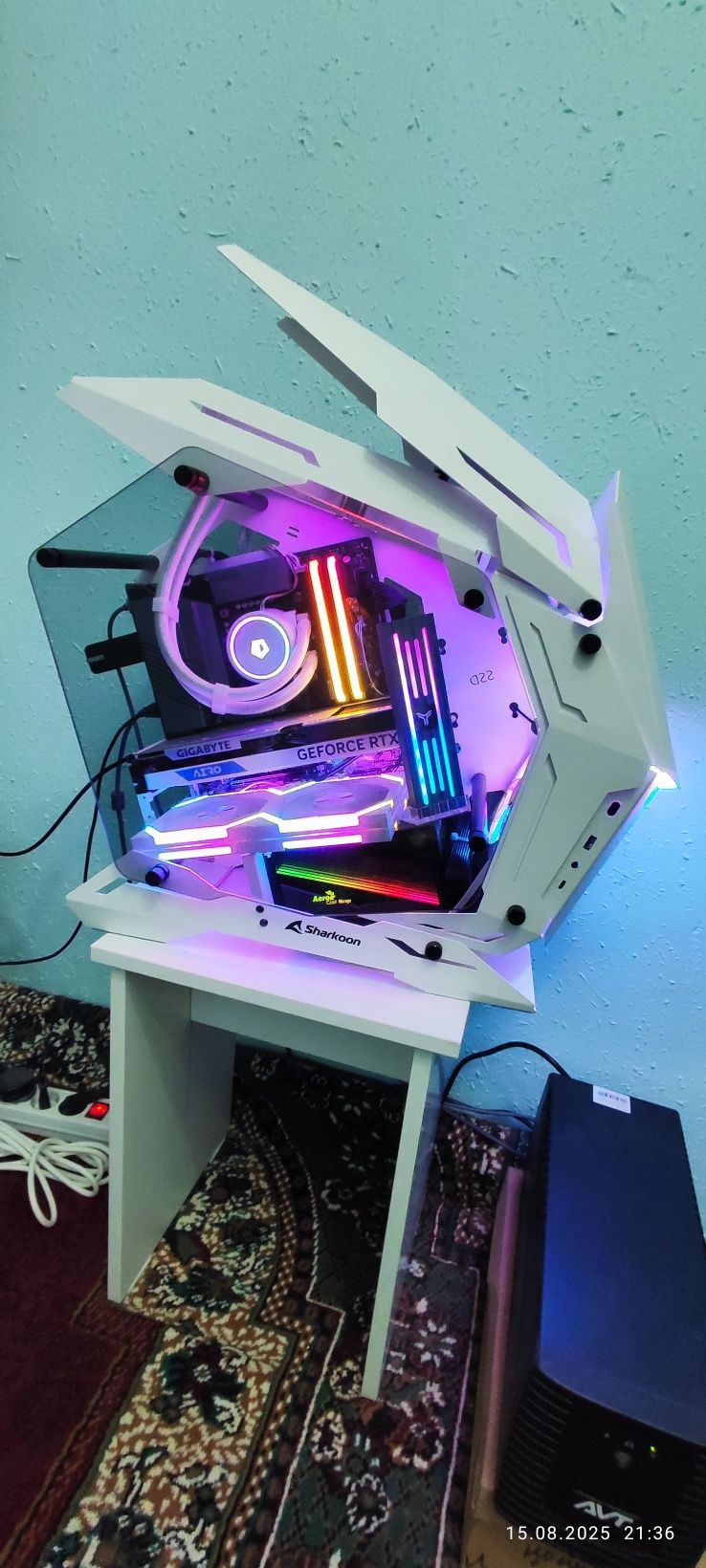 Gigabyte RTX 4060 Aero 8Gb/Core i5-12400/M2 Ssd 1Tb/Ozu 32 Gb Corsair
