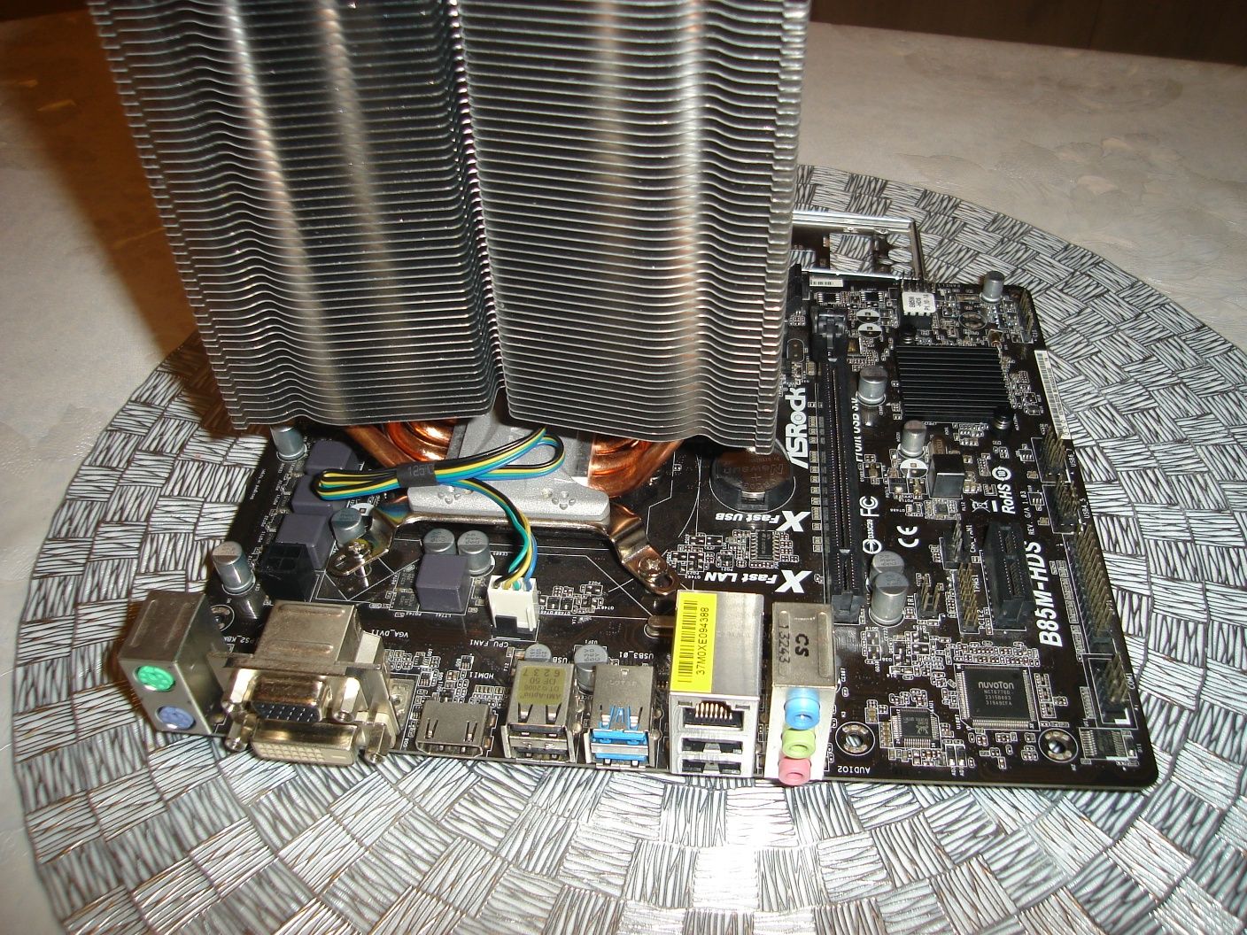 I7 4770k, Asrock b85m, ram 16gb 1600