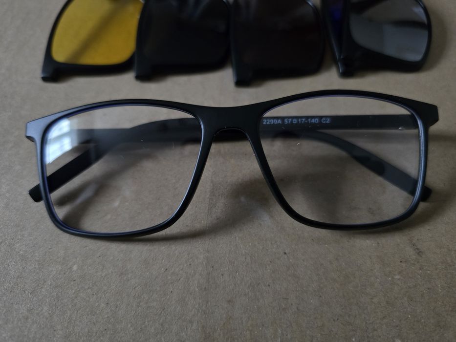 Rame ochelari cu magnet + 5 rame