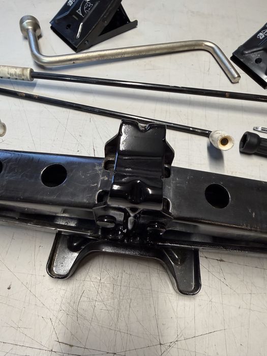 Cric original range rover