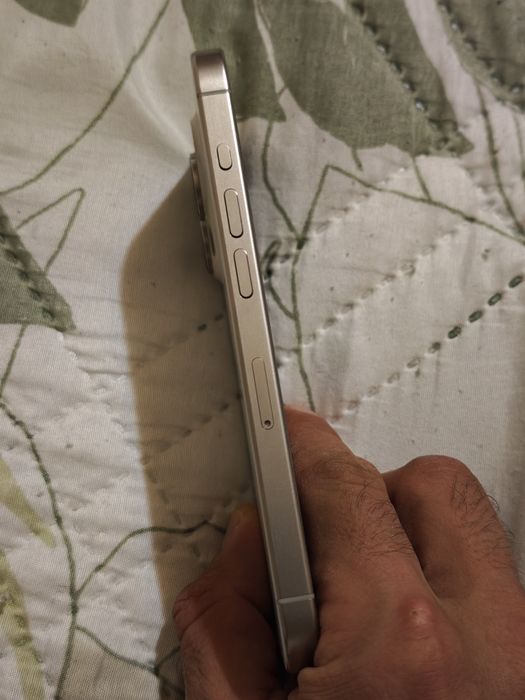 Iphone 15 pro, 128 gb, бял