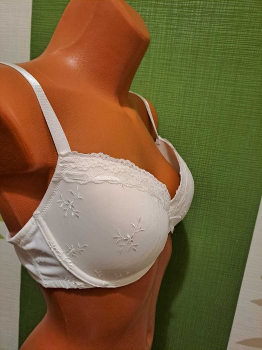 Sutien cu burete 85B C&A, Alb, Poliester, Elastan