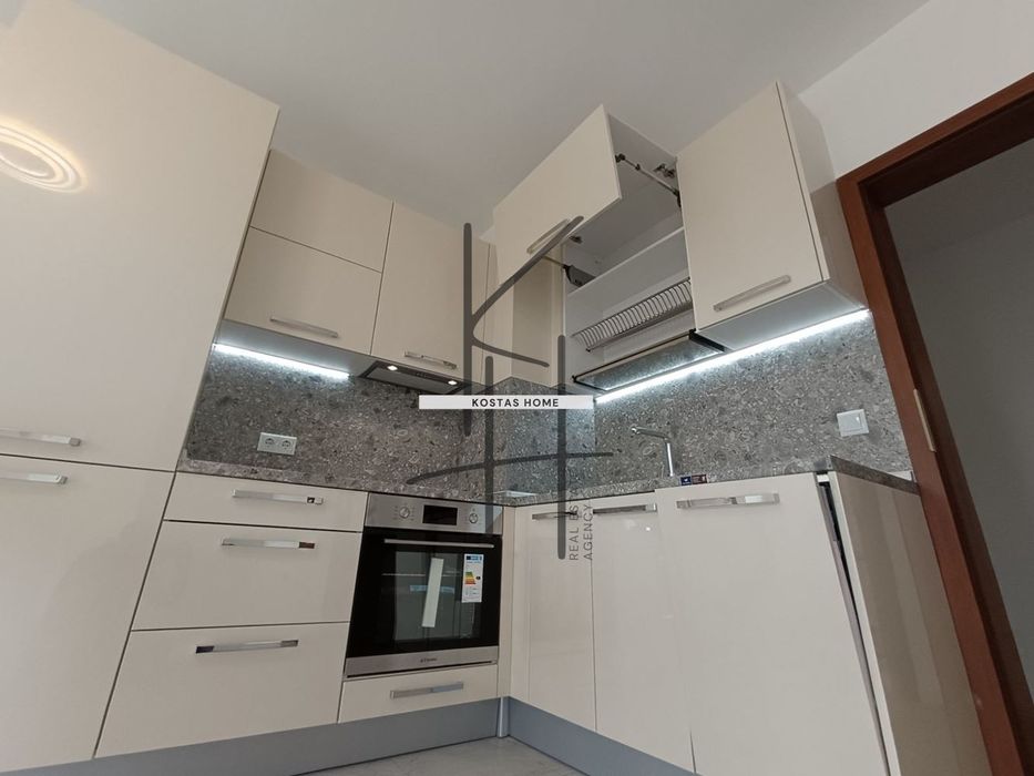 Продава се Тристаен апартамент в Варна, м-т Траката - 100 кв.м за 2280 €/кв.м - Снимка #7