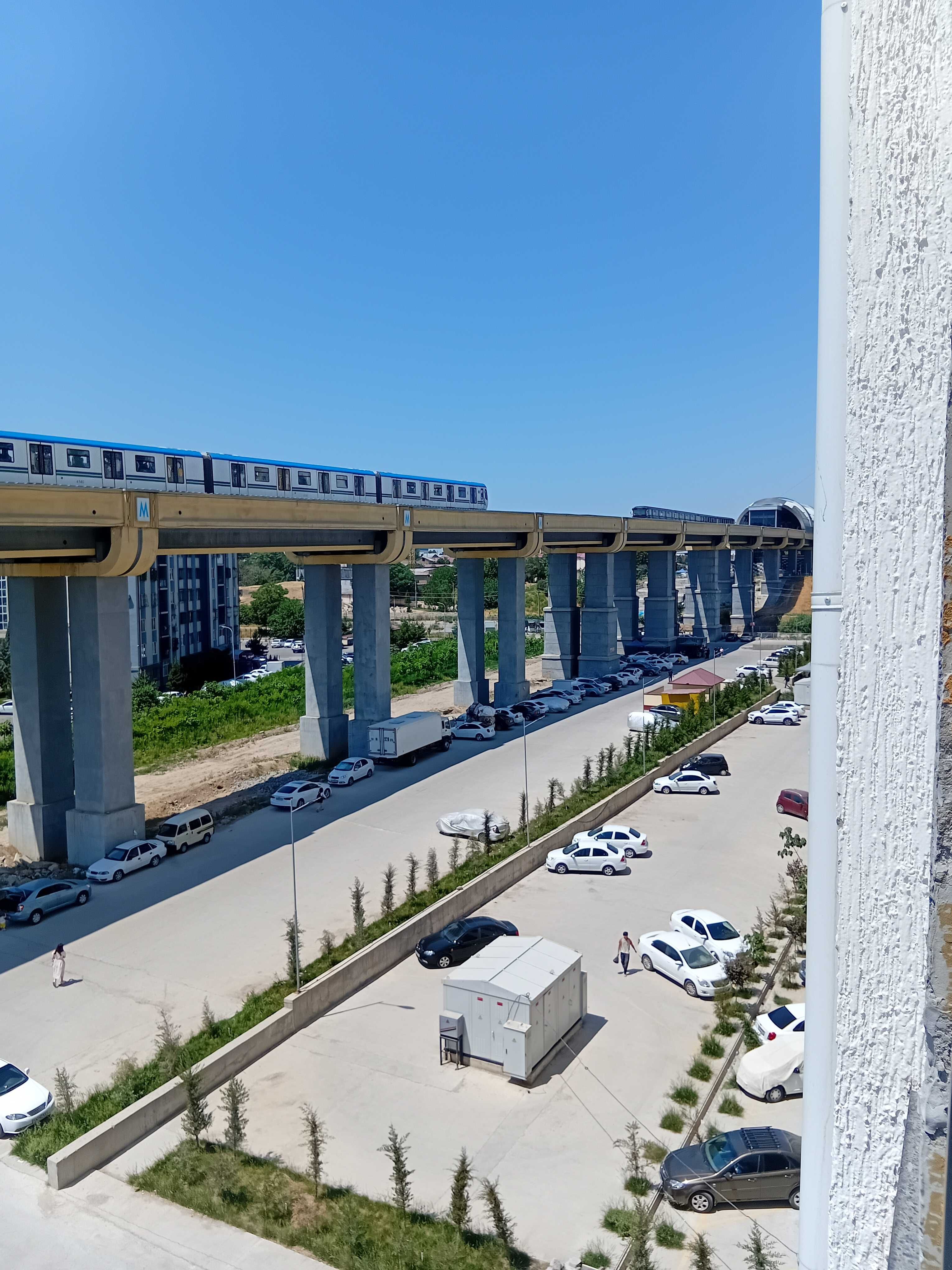 Сергели чоштепа 2 хона квартира .17этаж дом 7 кавати 60 кв.нархи 55200