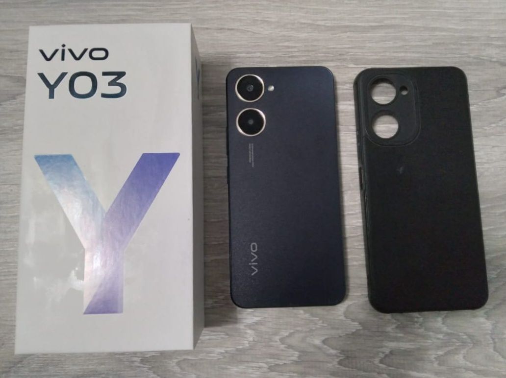 Продам смартфон vivo Y03