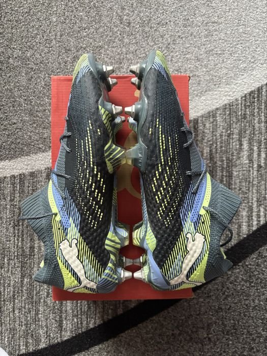 Професионални футболни бутонки Puma Future 7 Ultimate MxSG