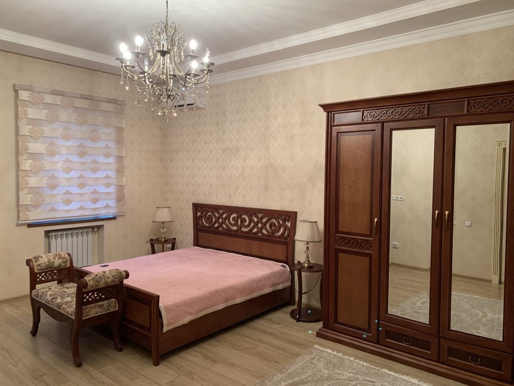 Сдаём в самом центре г. Ташкента 3 комнатную евро квартиру.