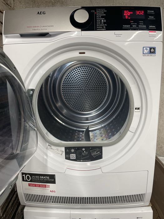 Сушилня AEG термопомпа 8 кг А+++ T9DE77685