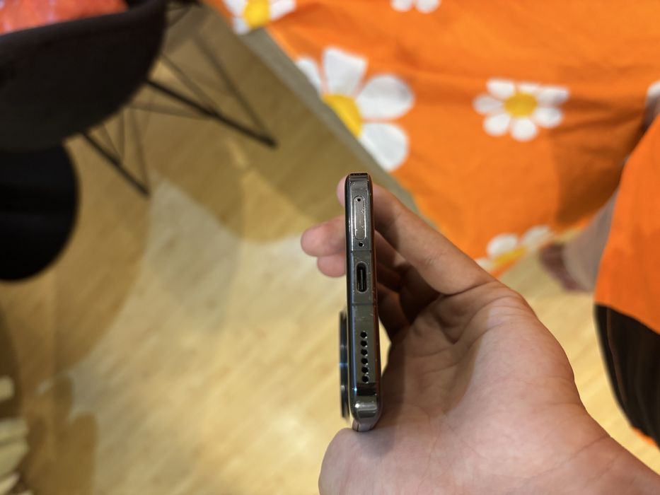 Vand urgent Honor magic 5 pro