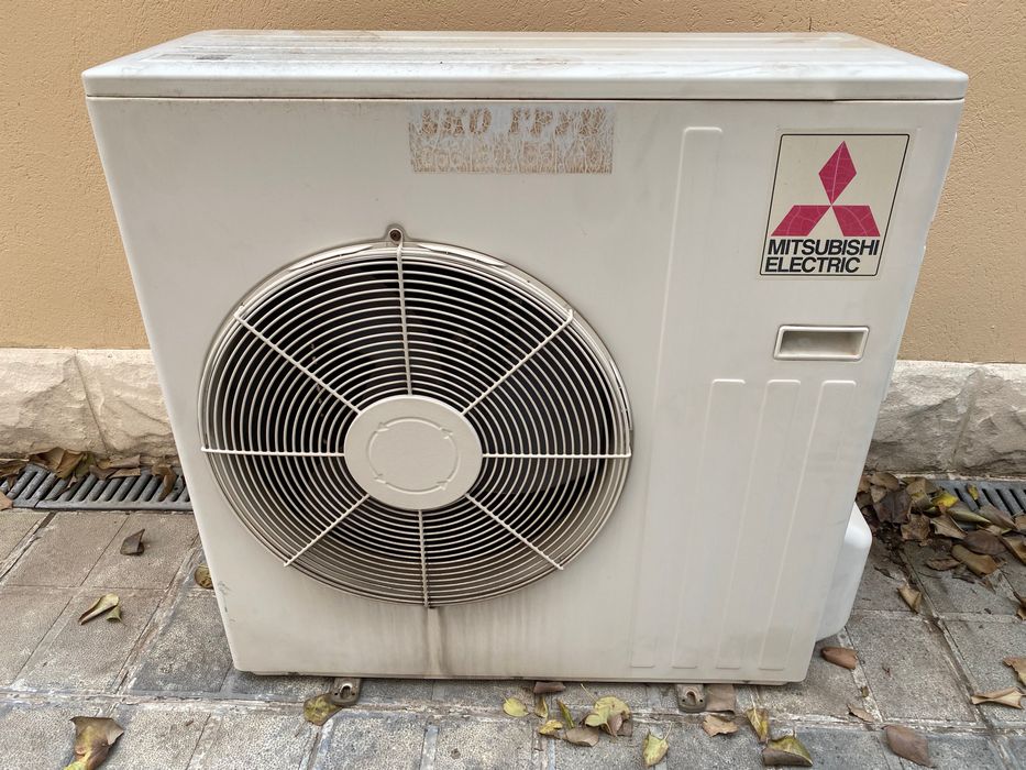 Продавам климатик Mitsubishi Electric MUZ -GE50VA за ремонт