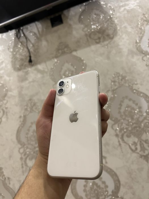Iphone 11 76%yomkist xotirasi 128gb faceid truetonlari ishlaydi