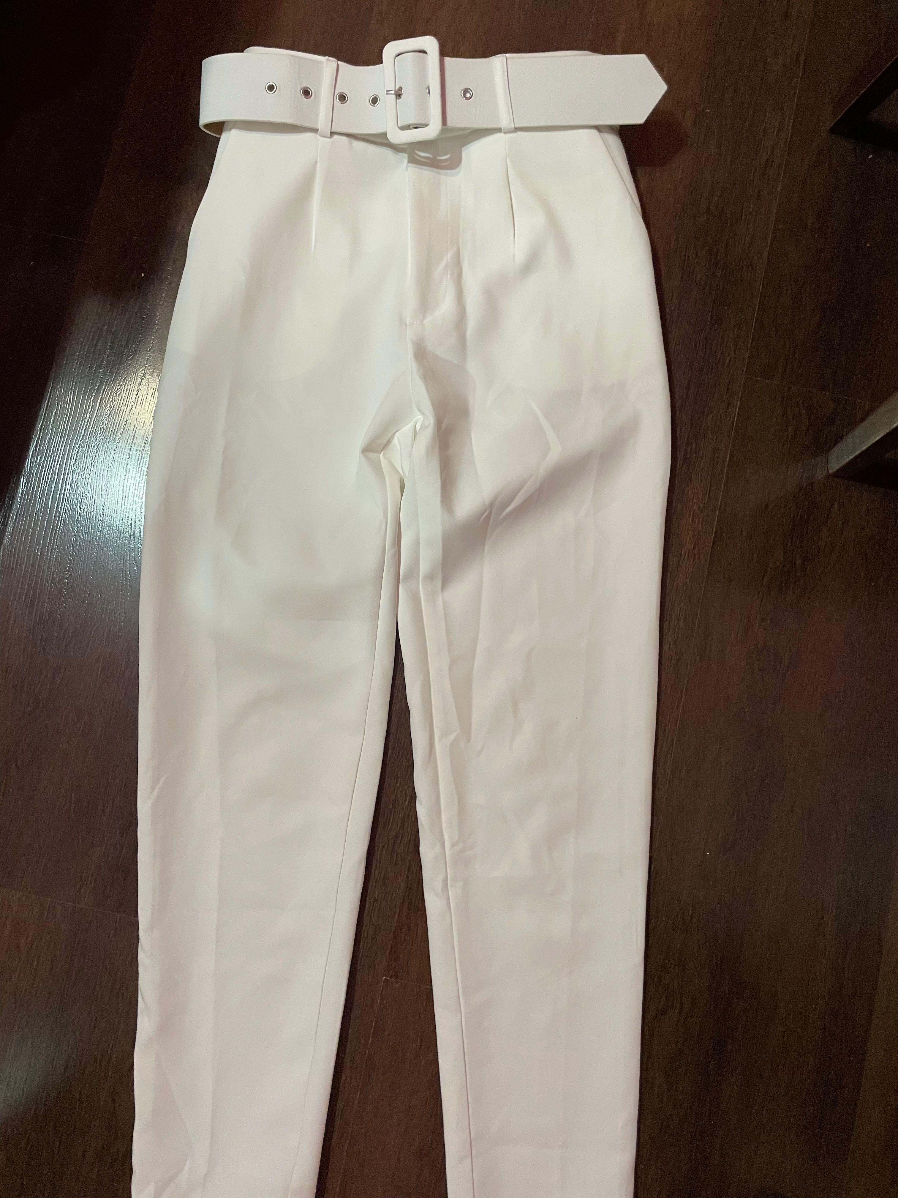 Бял панталон с колан