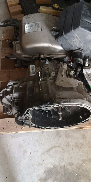 Cutie Viteze Renault Trafic 2 1.9 dci 6+1